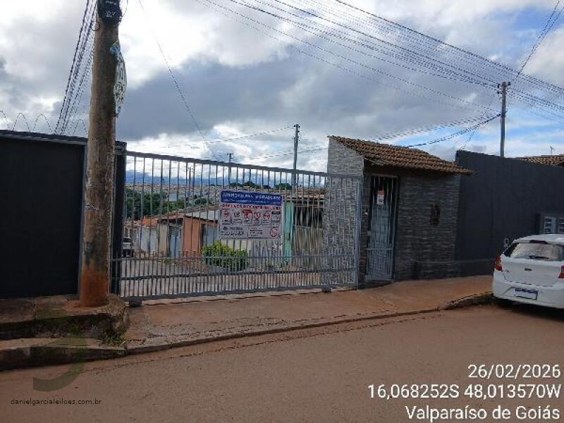 Casa com 2 Quartos em Condomínio com 179,63m²