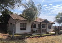 Chácara com 2 casas, piscina e churrasqueira - 27.965m²