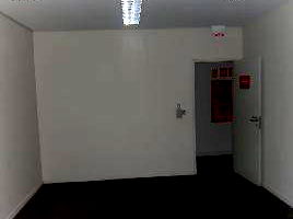 Ex-agência na Avenida Princesa Isabel - Desocupado