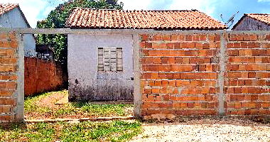 Casa com 2 quartos, 1 banheiro e 47,5m² de área privativa