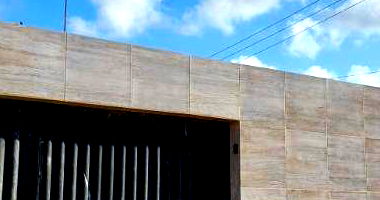 Casa com 4 quartos, 3 banheiros e 273m² construída, ocupada
