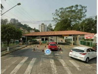 Apartamento em Leilão - 13º Andar com Vaga