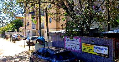 Casa espaçosa com 5 quartos, 3 banheiros e 189m² construída - Ocupada