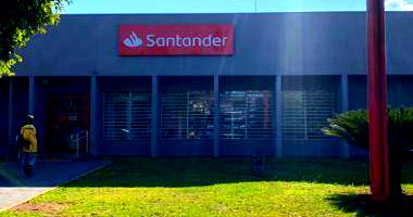 Ex-agência 241m² Centro Cruzália