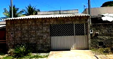 Casa com 2 quartos, 2 banheiros, vaga de garagem e 63,25m² privativos