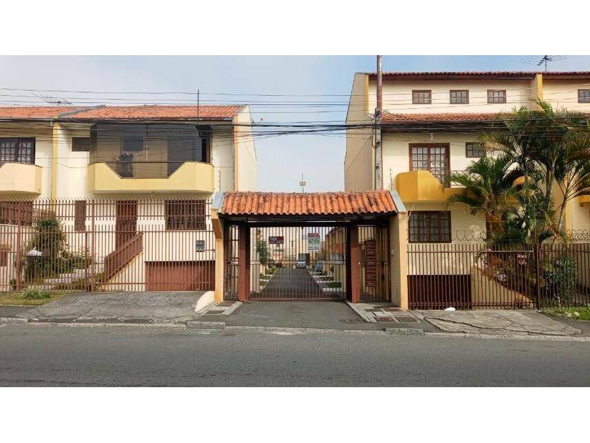 Casa em condomínio com 1 vaga e 164 m² de área construída