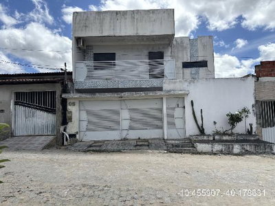 Casa com 299,46m² em Senhor do Bonfim/BA