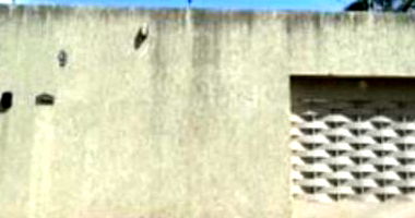 Casa com 272m² de terreno e 90m² construídos, ocupada