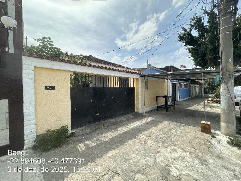 Casa em Bangu, Rio de Janeiro - 2 Quartos