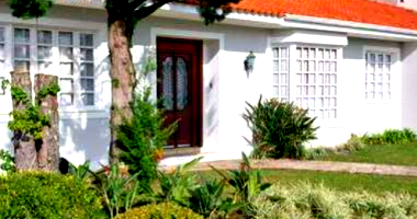 Casa em Lages/SC com 439,55m² de área construída e terreno de 1.050m²