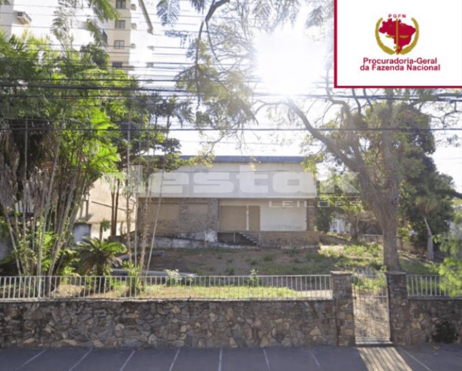Residência Ampla com Terreno de 1.126m² em Campos dos Goytacazes/RJ