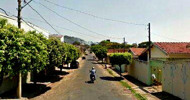 Terreno com 332 m² e Residência Antiga em Bauru/SP