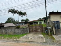 Casa com 80m² em Joinville/SC, 2 quartos, 1 banheiro, terreno de 575m²
