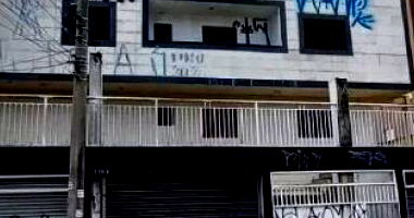 Amplo Lote de Terreno em Vila Fanny com 704m²