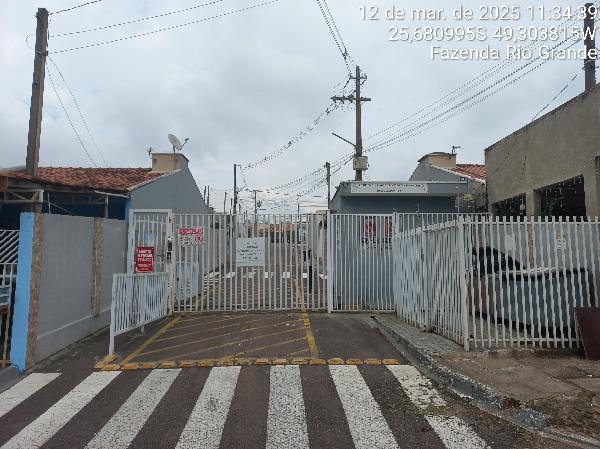 Casa 3 quartos, 1 banheiro, 58.47m² construída, desocupada