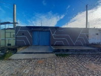 Casa com 2 quartos e 2 banheiros, 70m², área de serviço