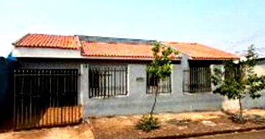 Casa em Apucarana com 144m² de área construída