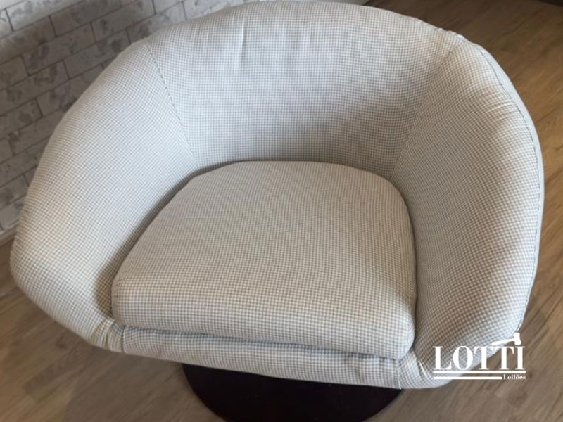 Poltrona Brentwood Reformada Redonda Giratória