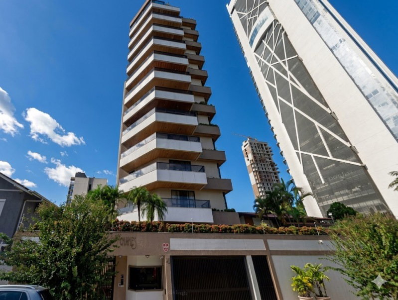 Duplex Cobertura 514m² com 4 vagas em Blumenau/SC