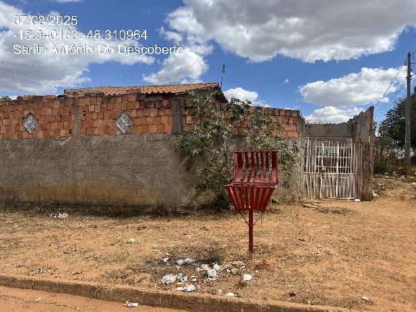 Casa com 2 quartos em Santo Antônio do Descoberto - GO