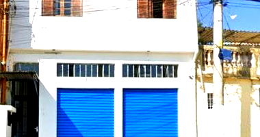 Imóvel Comercial e Residencial 230m² com 3 edificações, ocupado