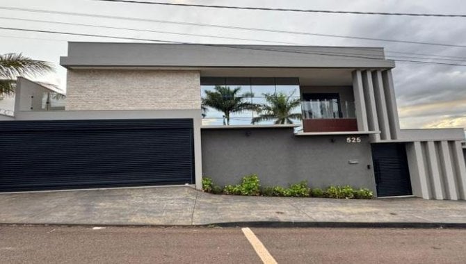 Casa 345m² em Patos de Minas - MG com 473m² de terreno