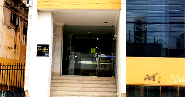 Espaçoso Apartamento Ocupado com 122 m² e Área Privativa
