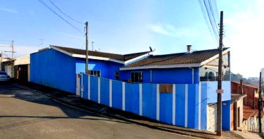 Casa 3 quartos 2 banheiros 181m² terreno 154m² construída Ocupada