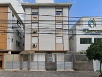 Apartamento com 3 dormitórios, próximo à praia, 135 m²