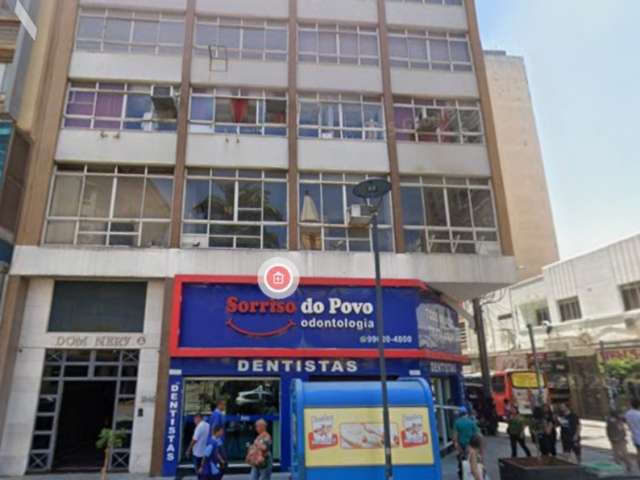 Conjunto Comercial em Edifício com 2 Salas e WC
