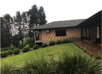 Casa de alto padrão com 5 suítes, 2 dormitórios e 700m² construídos