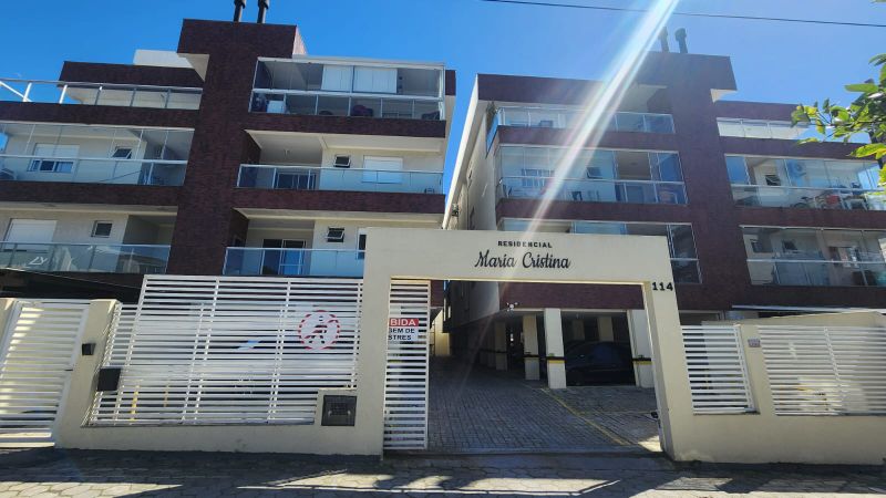 Apartamento com 2 quartos, 1 suíte, garagem, 70m²