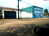 Casa e Ponto Comercial em Jardim Jorge Teixeira