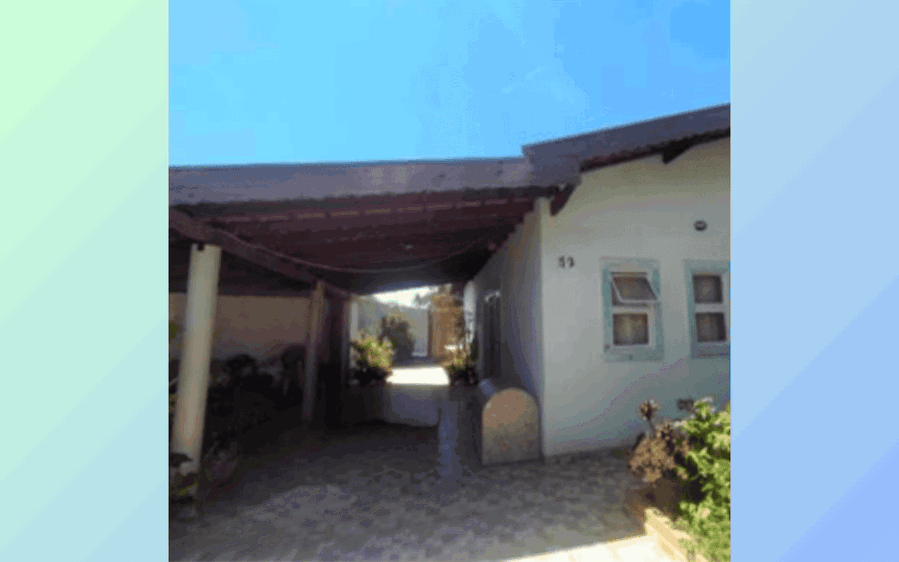 Casa com 2 quartos, 3 banheiros e 150m², ocupada