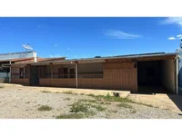 Casa em Leilão com 354m² de Área Construída em Ipameri/GO