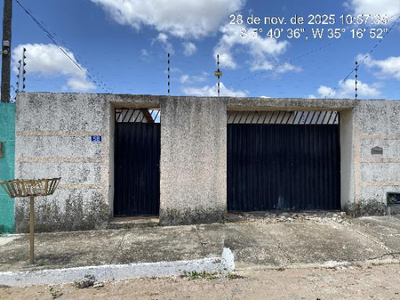 Casa com 3 Quartos e 2 Banheiros em Extremoz