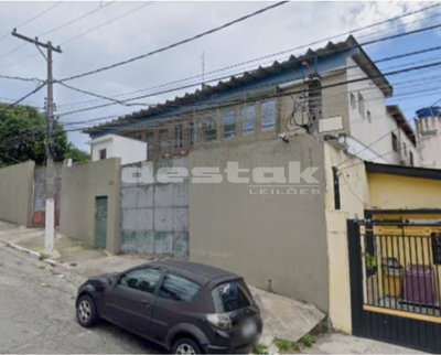 Galpão de 668m² em terreno de 500m²
