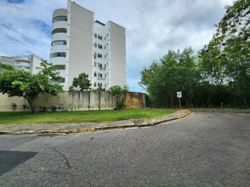 Terreno com 10.722m² no Recreio dos Bandeirantes