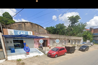 Imóvel com 08 salas comerciais e galpão em Catende