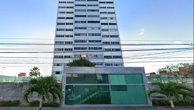 Apartamento Luxuoso com 4 Quartos na Praia de Piedade