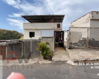 Casa em Juiz de Fora com 2 quartos e 266m² de terreno