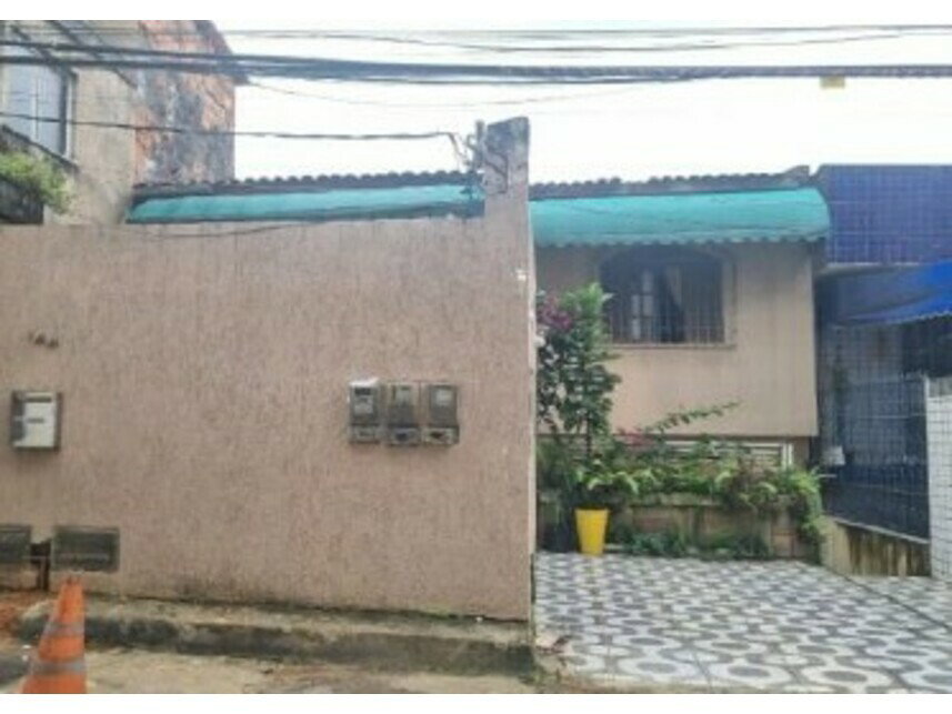 Casa com 96m² construídos, ocupada, em Brotas