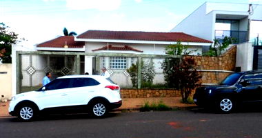 Casa com 2 suítes e garagem em Presidente Prudente