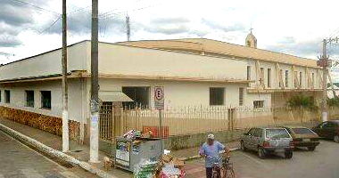 Casa aconchegante com 2 quartos e 52,55m² construída