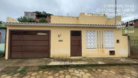Casa em Divino (MG) com 2 quartos e 150m² de terreno