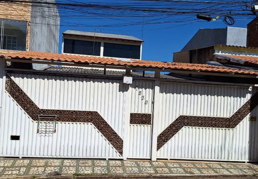 Lote comercial 144,5m² com ótima localização e documentação regular