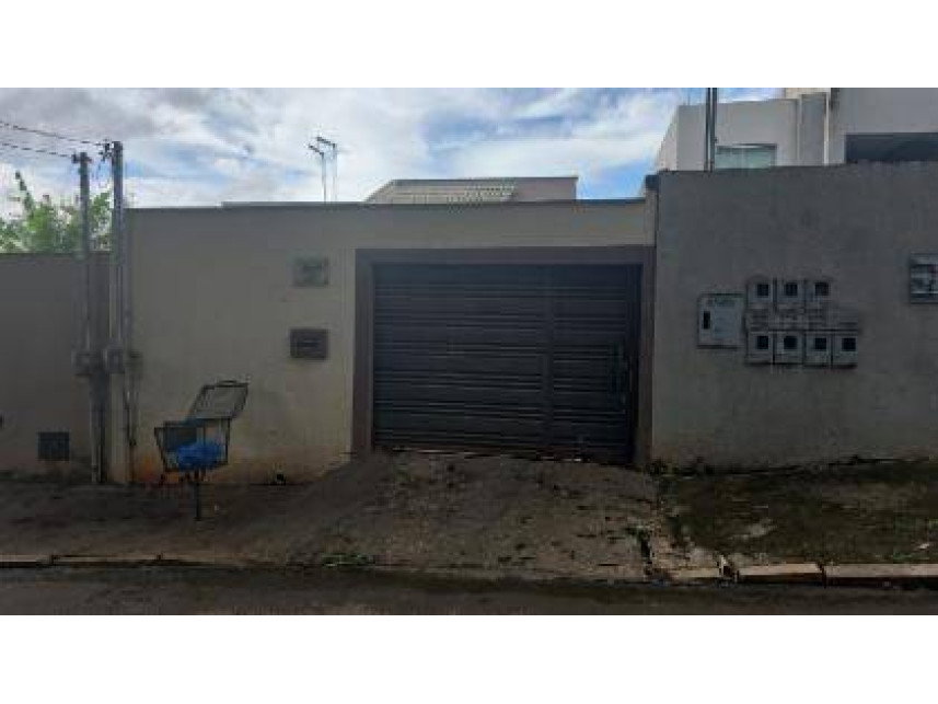 Casa Ocupada com 71 m² e 1 Vaga