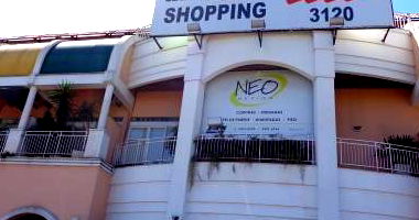 Loja Comercial com Vaga de Garagem em Shopping