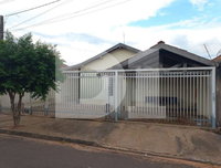 Casa com 3 Quartos em Garça/SP