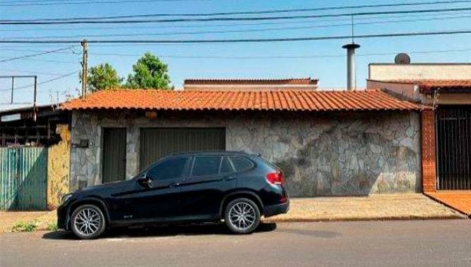 Casa 3 quartos 1 banheiro 209m² área útil, ocupada
